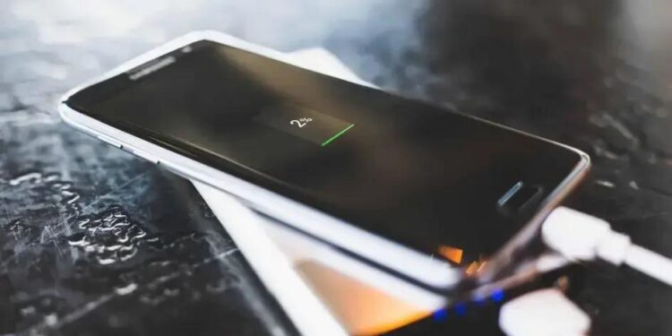6 DICAS INFALÍVEIS para Prolongar a Bateria do seu Samsung em 2025!