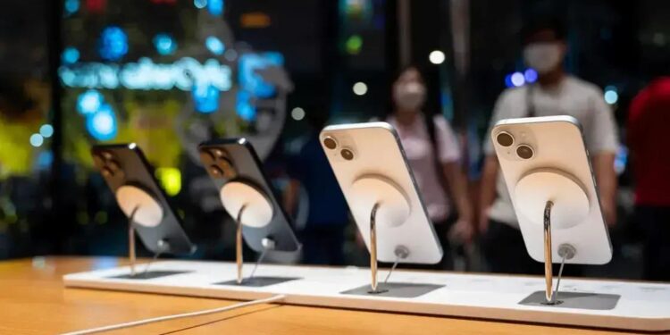 EXPORTAÇÕES DE IPHONES DA ÍNDIA SUPERAM A CHINA EM 2025 – O QUE NINGUÉM TE CONTA! 1 EXPORTAÇÕES DE IPHONES DA ÍNDIA SUPERAM A CHINA EM 2025 – O QUE NINGUÉM TE CONTA!
