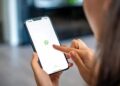 COMO COLOCAR MÚSICA NO STATUS DO WHATSAPP: 5 DICAS RÁPIDAS