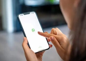 COMO COLOCAR MÚSICA NO STATUS DO WHATSAPP: 5 DICAS RÁPIDAS