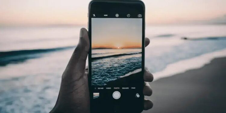 FAÇA ISSO ANTES de V viajar: Configure seu celular para silenciar notificações! 1 FAÇA ISSO ANTES de V viajar: Configure seu celular para silenciar notificações!