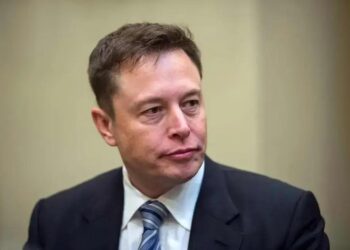Musk ameaça Apple com AÇÃO LEGAL: o impacto do Grok na App Store!
