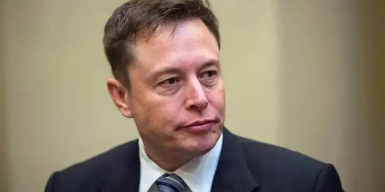 Musk ameaça Apple com AÇÃO LEGAL: o impacto do Grok na App Store!