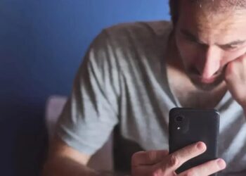O que ninguém te conta sobre o TÉDIO: 4 SINAIS de que você precisa mudar!