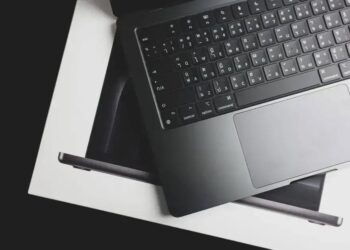 O que ninguém te conta sobre o MacBook com 5G: patente reveladora!