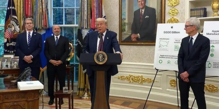 O que Tim Cook realmente disse a Trump na Casa Branca?