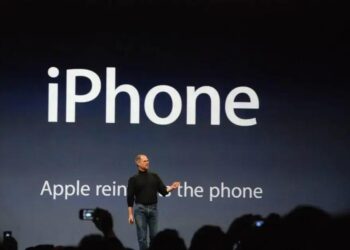 A VERDADE sobre como Steve Jobs convenceu a Corning a criar vidro para o iPhone!