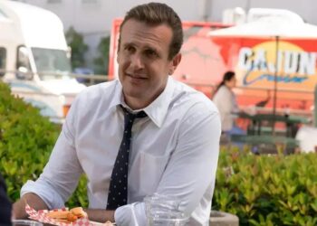 Apple TV compra os direitos de "Sponsor" com Jason Segel; veja detalhes!