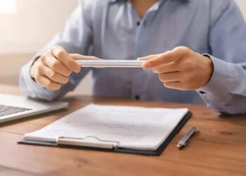 Aprenda a ESCANEAR documentos no seu iPhone e iPad com segurança!