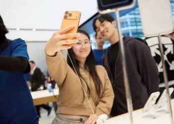 Descubra como a NOVA câmera frontal do iPhone 17 AIR REVOLUCIONOU as selfies!